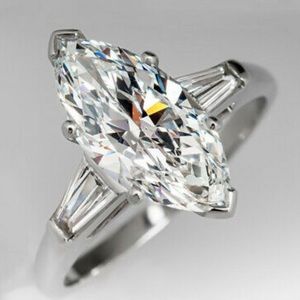 NWT LUXURY 925 Sterling silver diamond 💍 ring